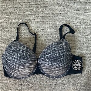 Victoria’s Secret Pink Push Up Bra 36C